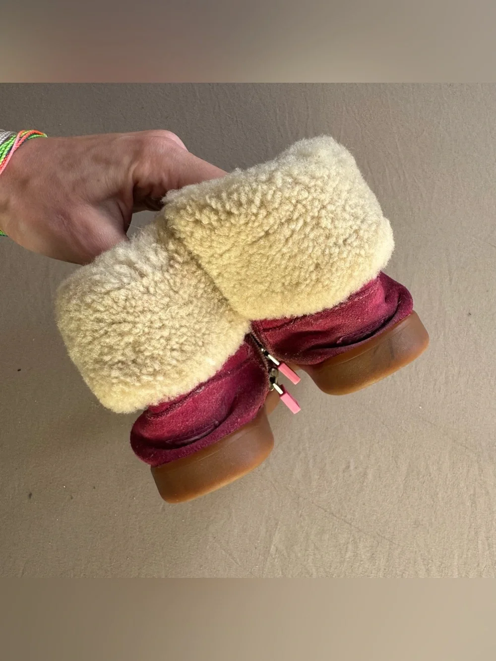 UGG 10 overall